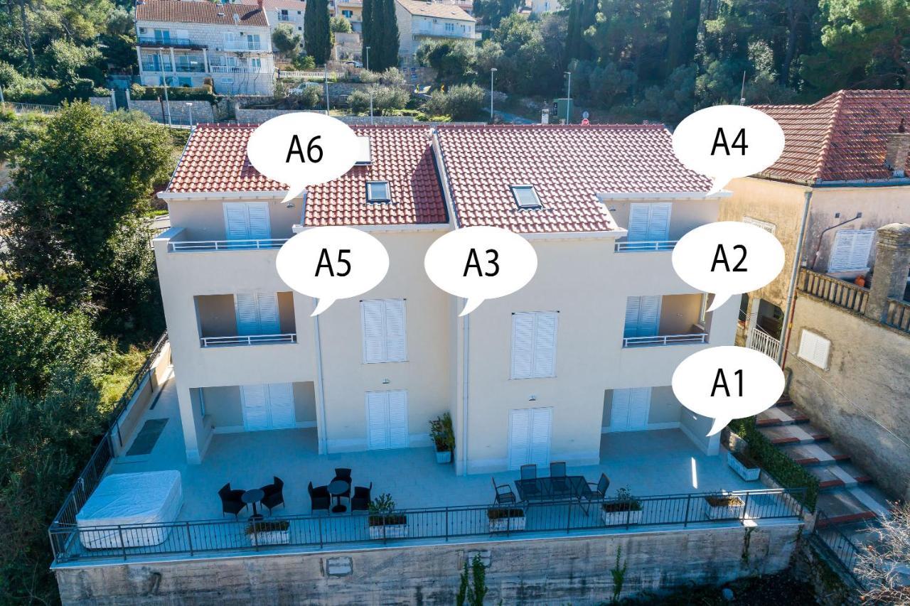Apartments Rilovic, City And Sea View Apartments 챠브타트 외부 사진