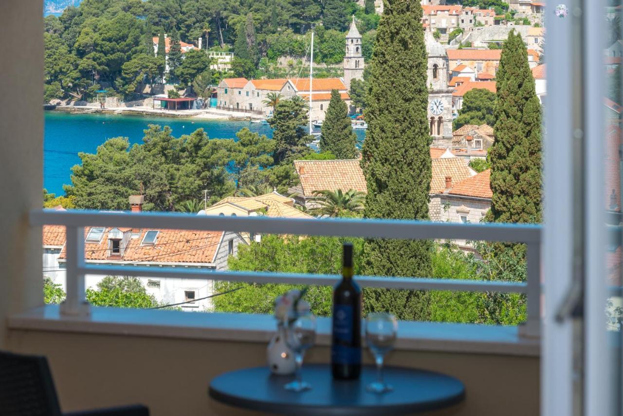 Apartments Rilovic, City And Sea View Apartments 챠브타트 외부 사진