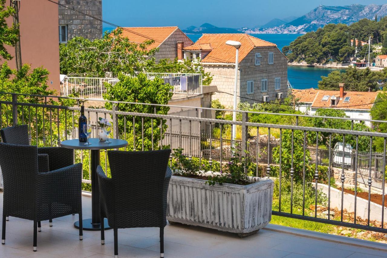 Apartments Rilovic, City And Sea View Apartments 챠브타트 외부 사진