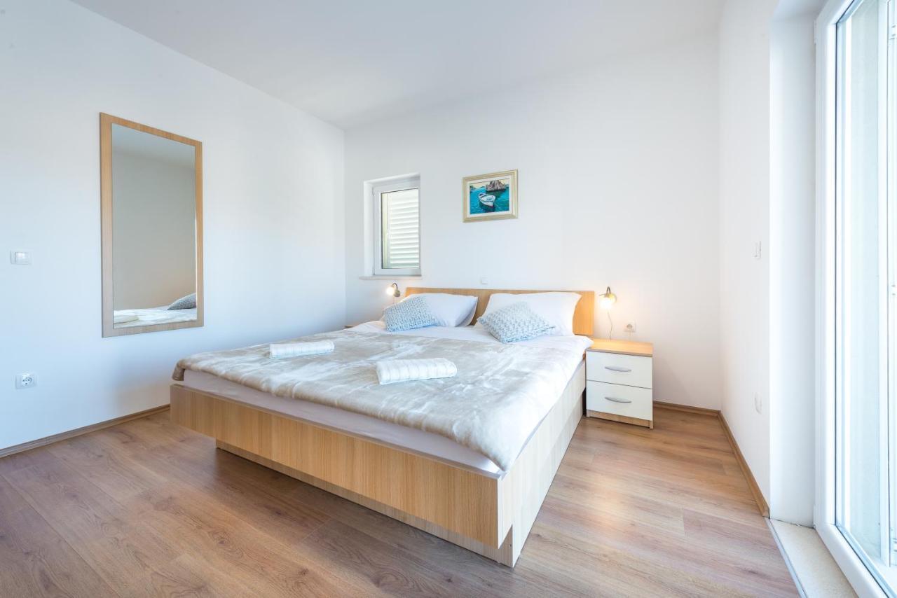 Apartments Rilovic, City And Sea View Apartments 챠브타트 외부 사진