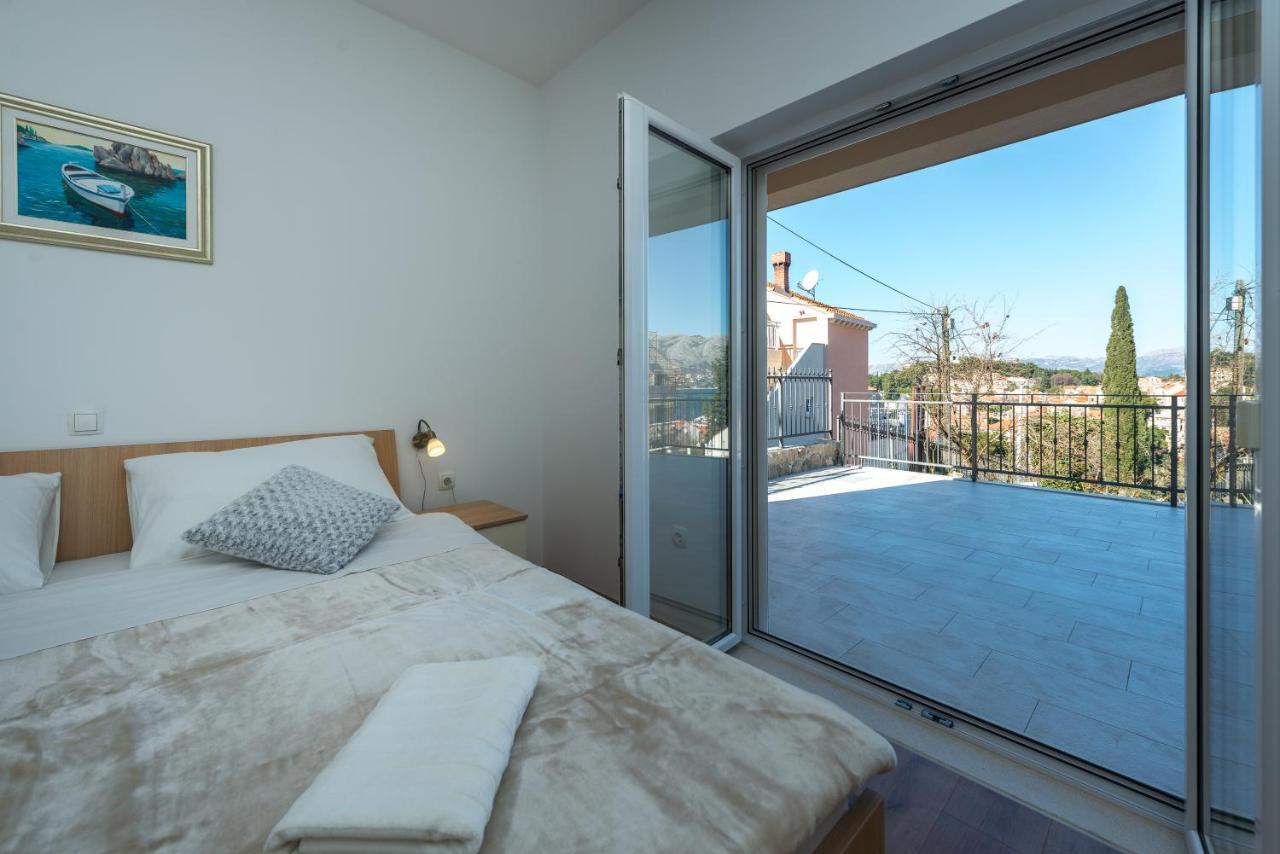 Apartments Rilovic, City And Sea View Apartments 챠브타트 외부 사진