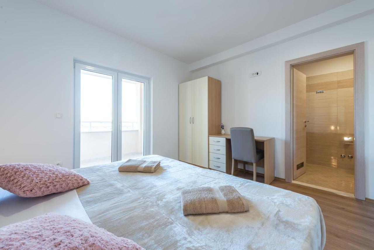Apartments Rilovic, City And Sea View Apartments 챠브타트 외부 사진